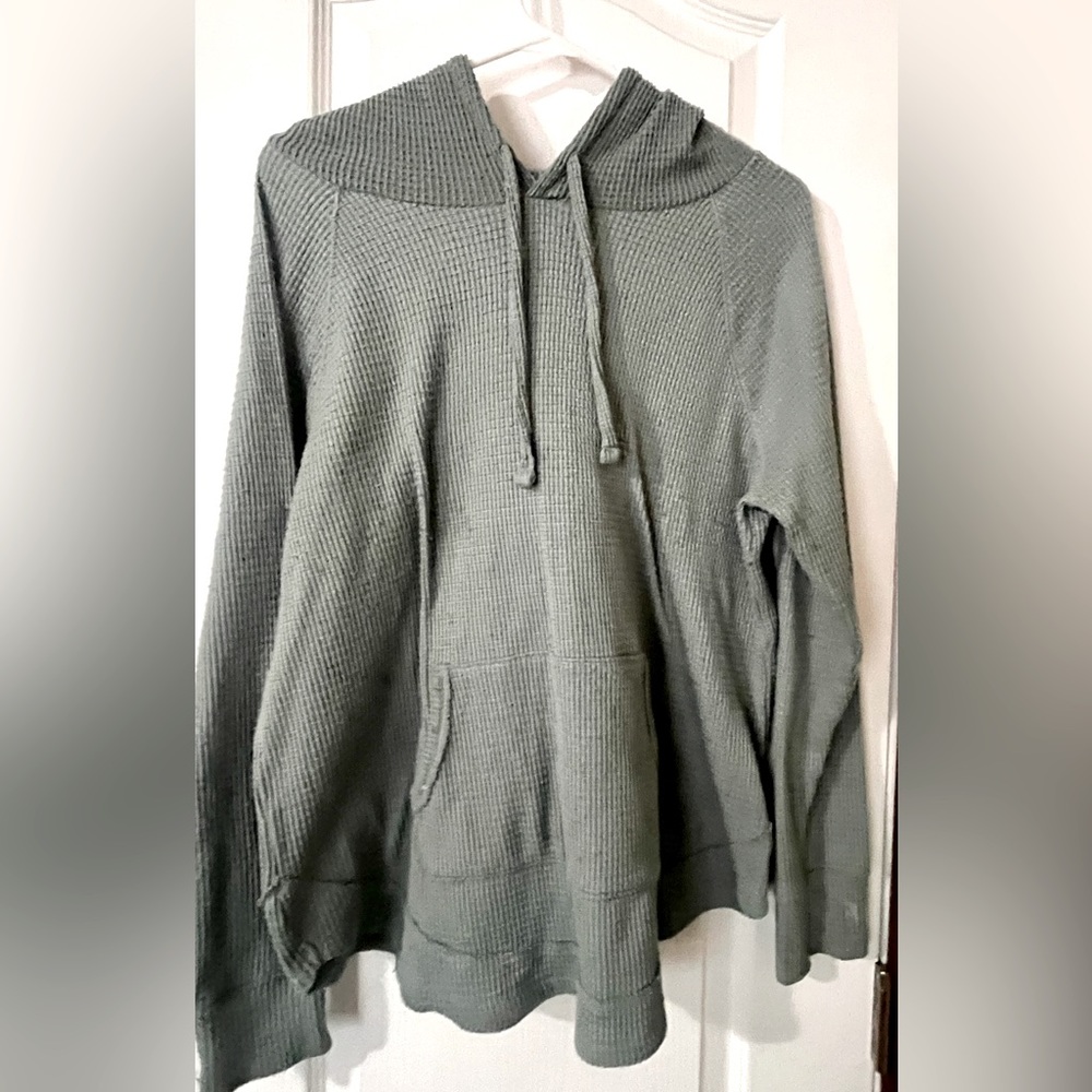 Oversized green waffle sweater with hood from SO